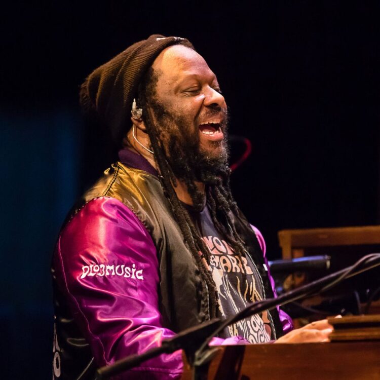 Delvon Lamarr performing piano on stage